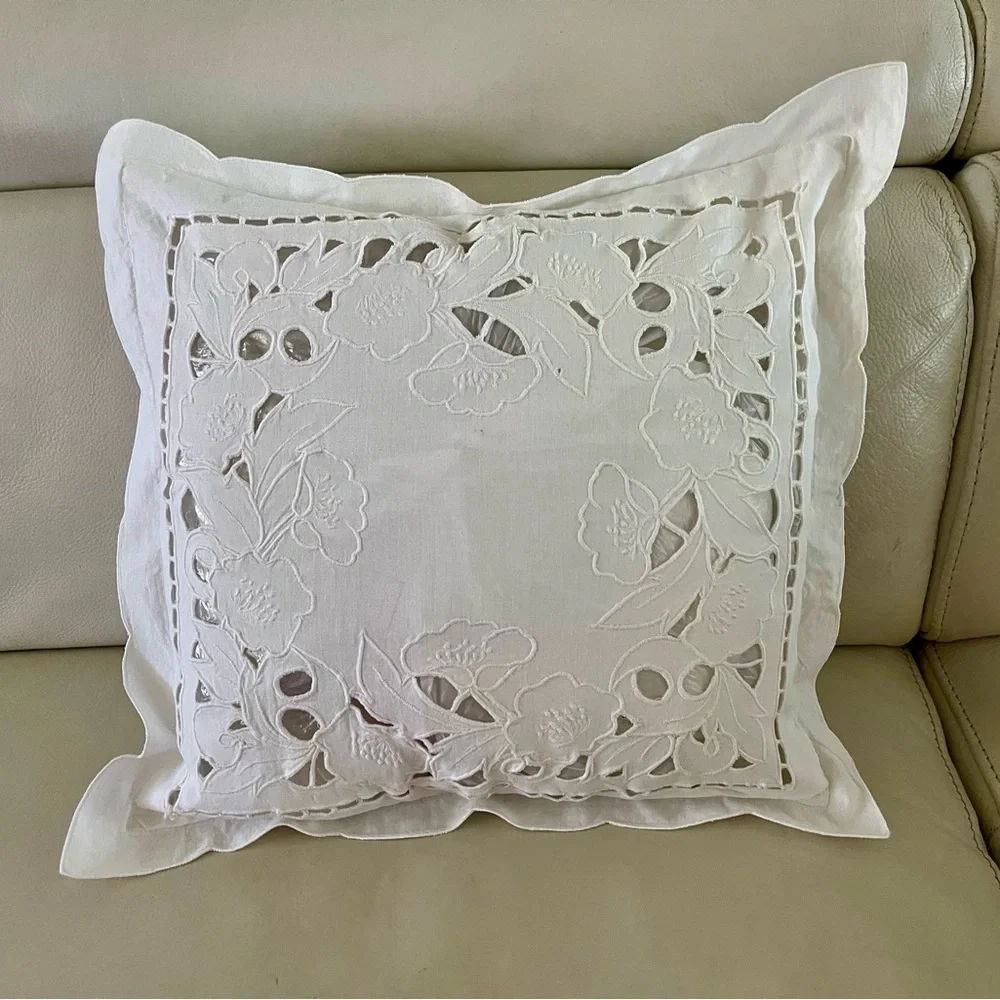 White Floral Lace Pillow 15/16 inches